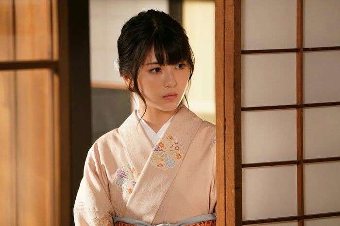 浜辺美波、コントで“ギャル”初挑戦「“今までで一番かわいい”って言われました」
