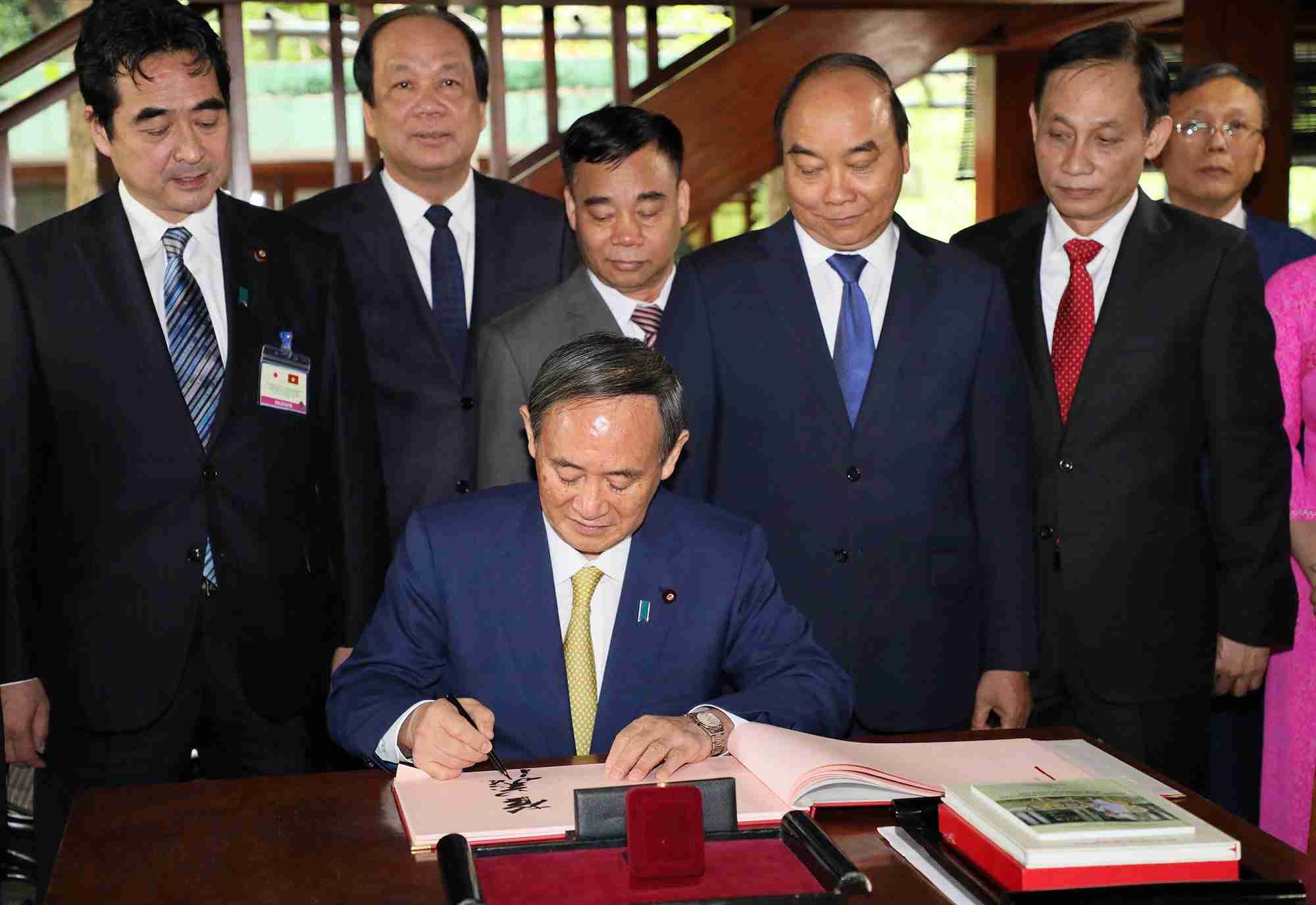 東京都 新型コロナ 800人超 感染確認 これまでで最多