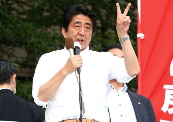 現在感じている不安1位は「老後資金」 3位には「自分や家族が新型コロナに感染」が入る