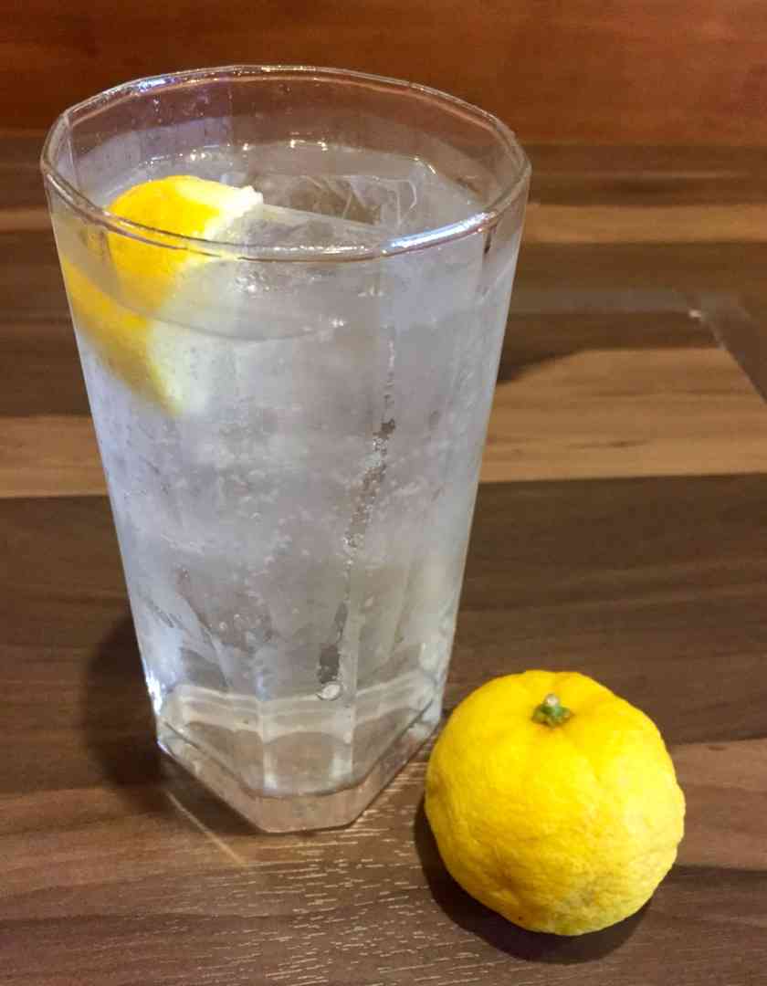 賀正。お正月に朝からお酒を飲んでいる人