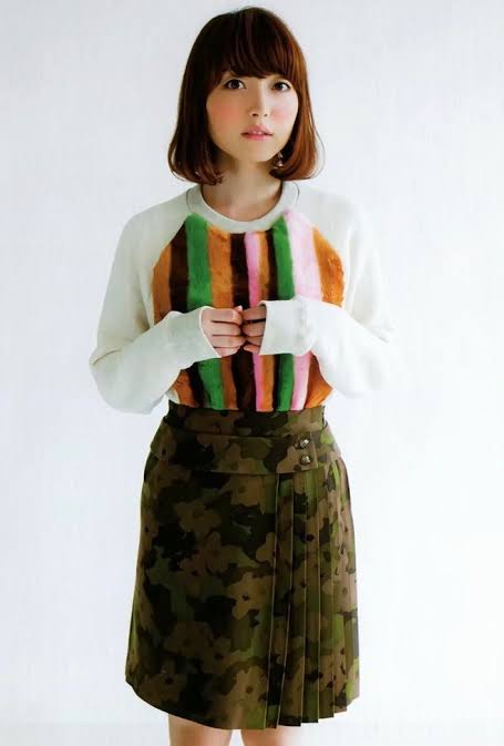 奇抜ではないがダサいファッションの画像を下さい
