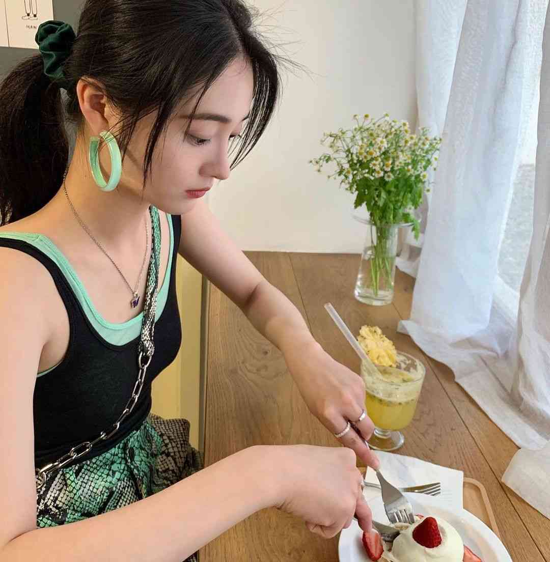 携帯に保存してあるケーキの画像見せて下さい!