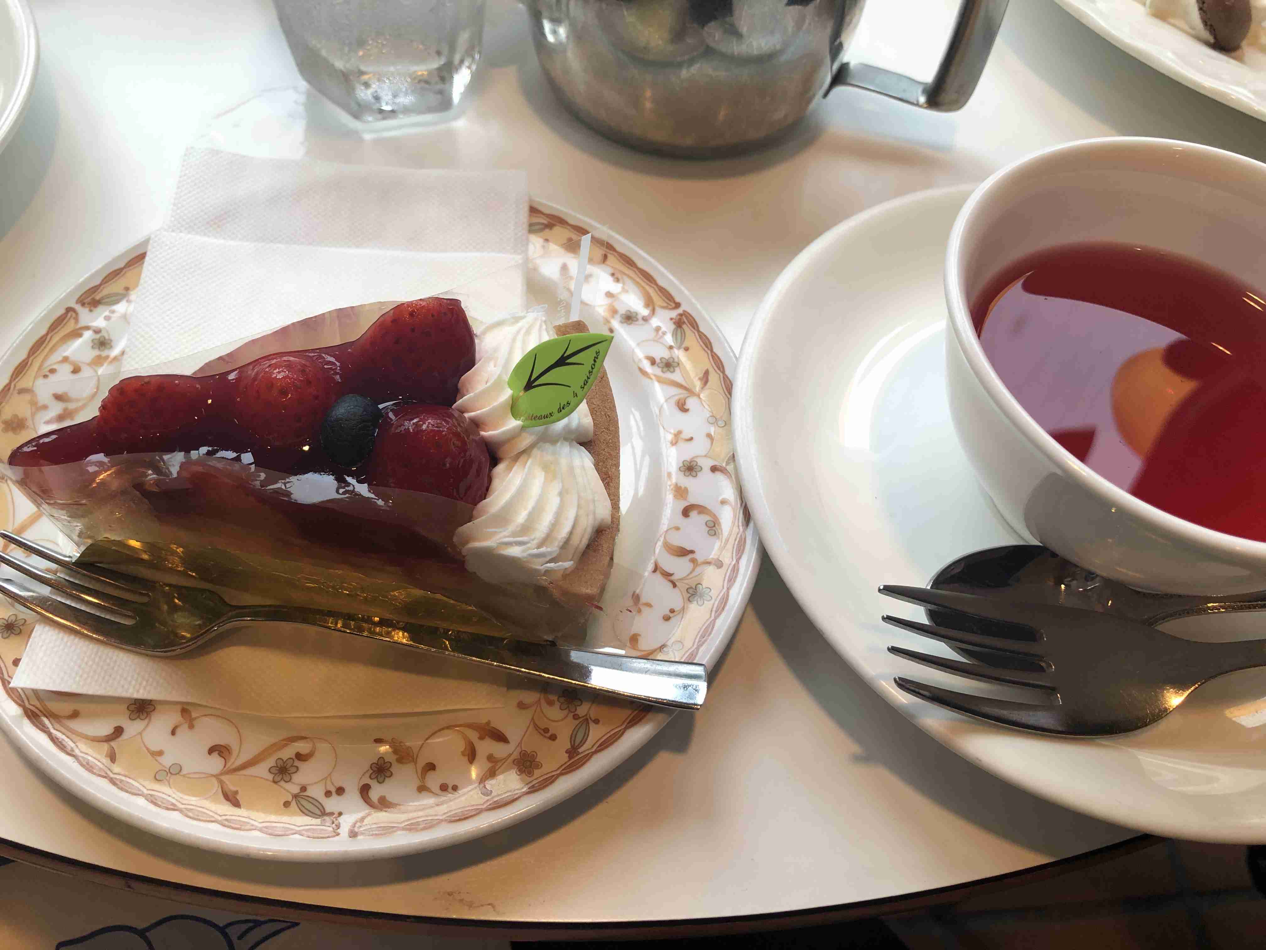 携帯に保存してあるケーキの画像見せて下さい!