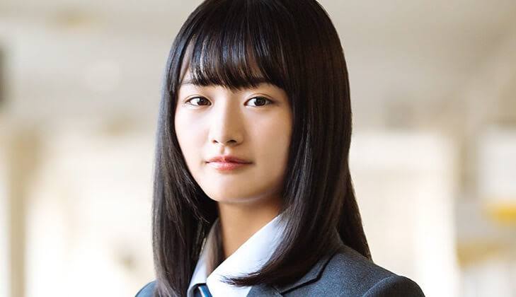 太眉卒業の井上咲楽、ポニーテールの最新ショットが「常盤貴子さんに見える」「眼力ハンパない」