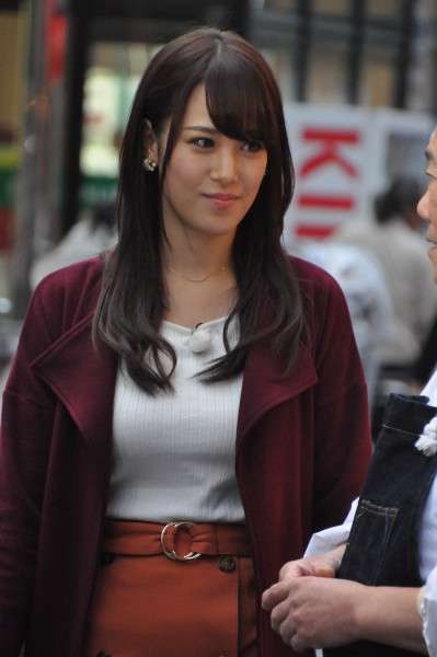 鷲見玲奈アナ、ひどい肌荒れに死よぎった…克服し美しい肩を見せ「綺麗すぎる」の声