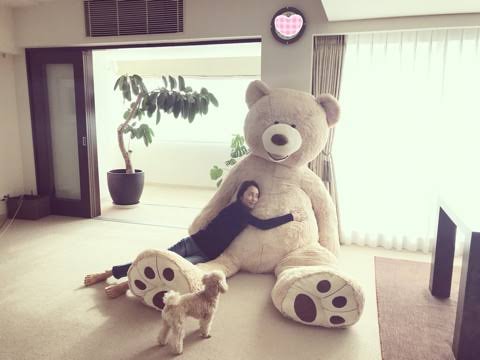 矢田亜希子　愛用財布はバレンシアガのキティちゃん…くりぃむ有田からの誕生祝い