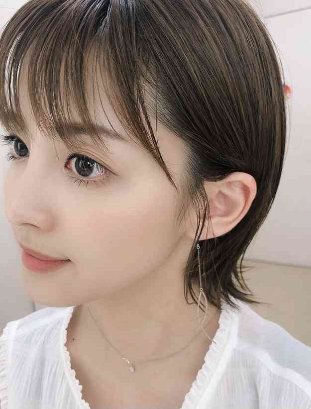 女子アナ・お天気お姉さんのヘアメイク研究トピPart9