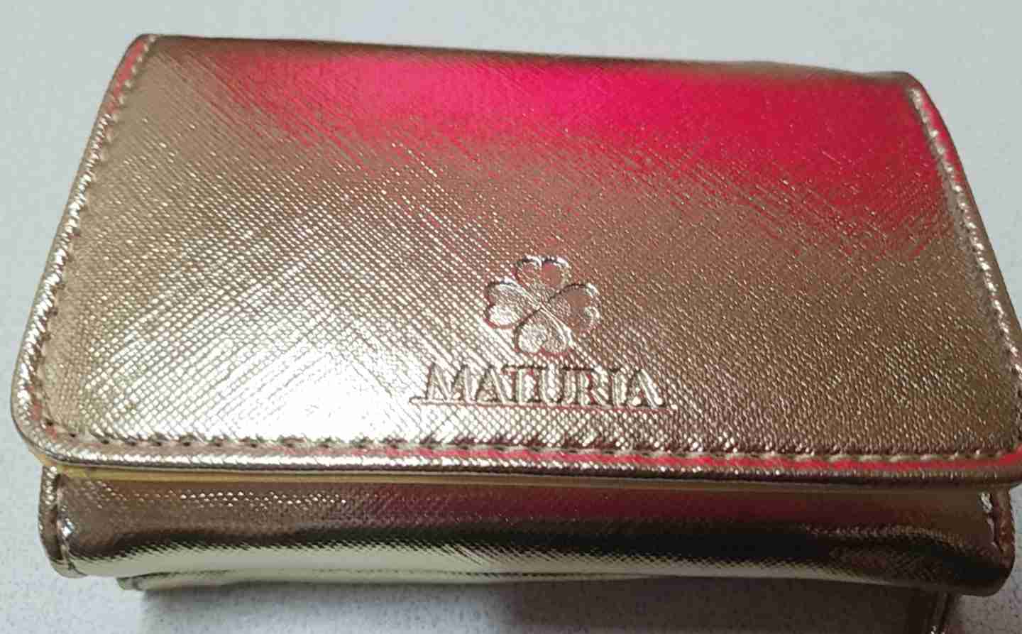 お金の貯まるポーチ・マルチケース愛用してる方!