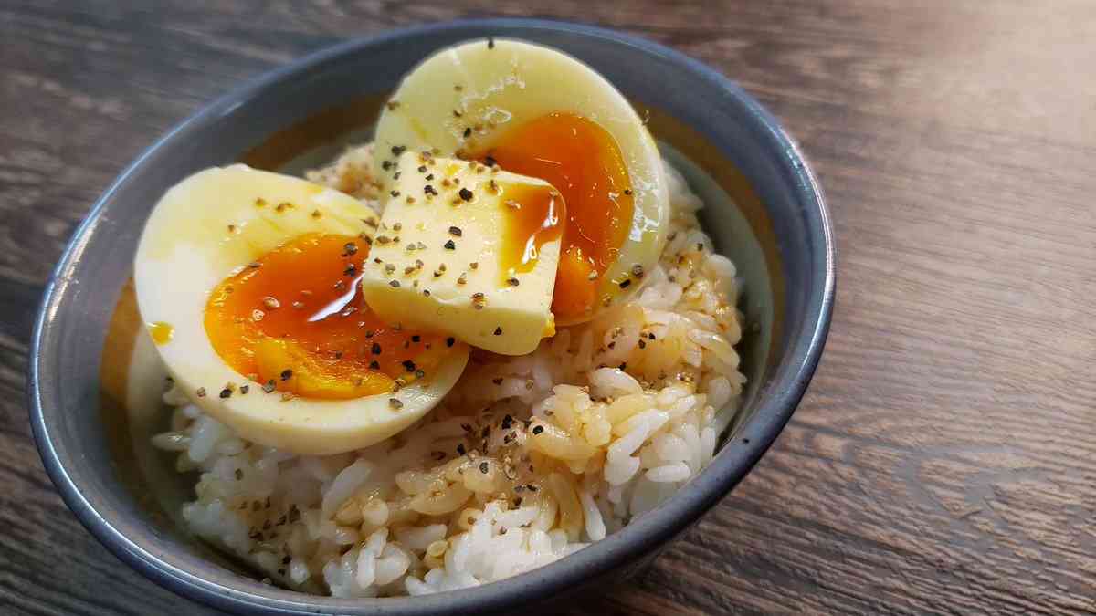 夜中に何食べたくなる？