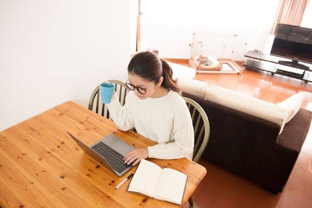 仕事に行きたくない理由1位は「人間関係」　2位に「起きるのがつらい」「やりたくない仕事がある」が入る