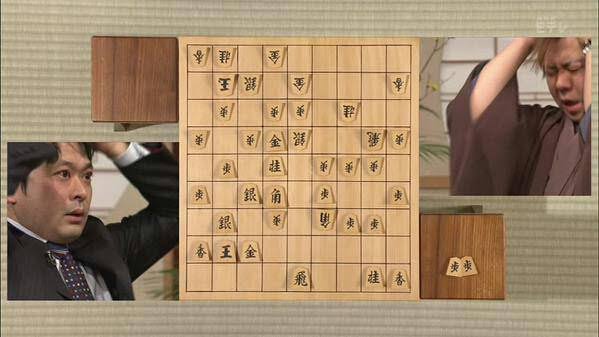 眠いの？考えてるの？藤井聡太王位・棋聖の「ぐでポーズ」にファンが注目 将棋界には有名な前例も