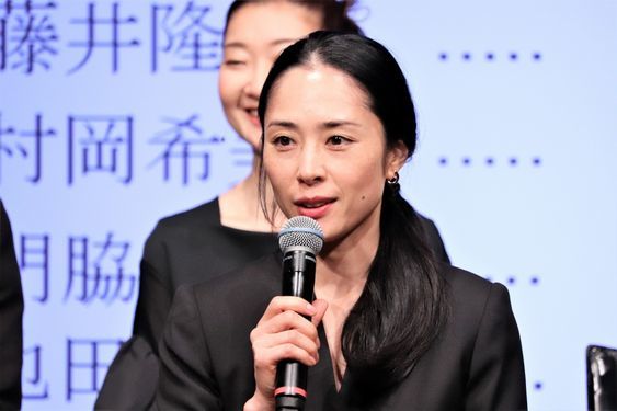 肌の透明感を上げるには