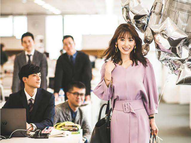 冬のオフィスカジュアル