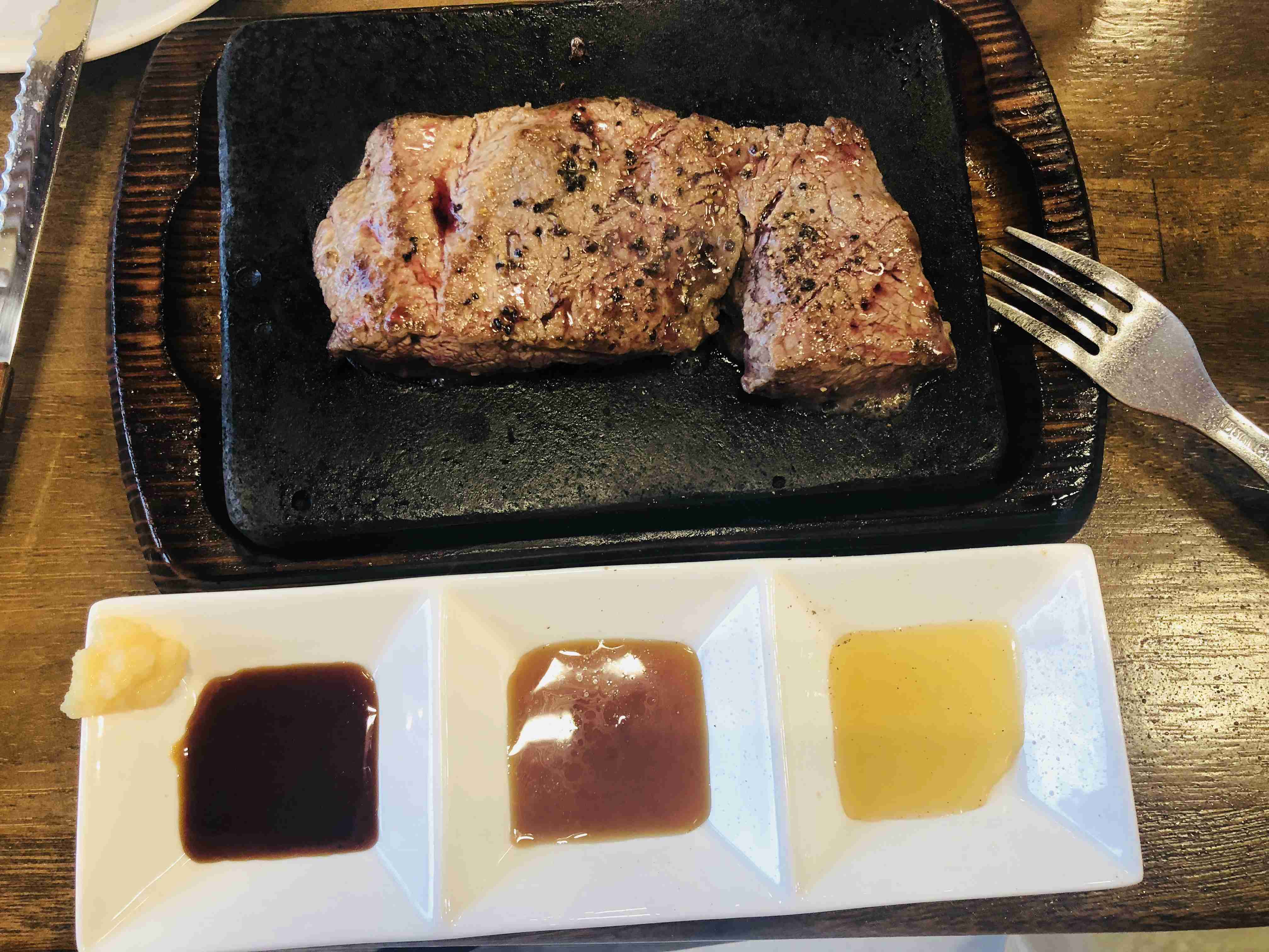携帯やパソコンにあるご当地グルメの写真が見たい！