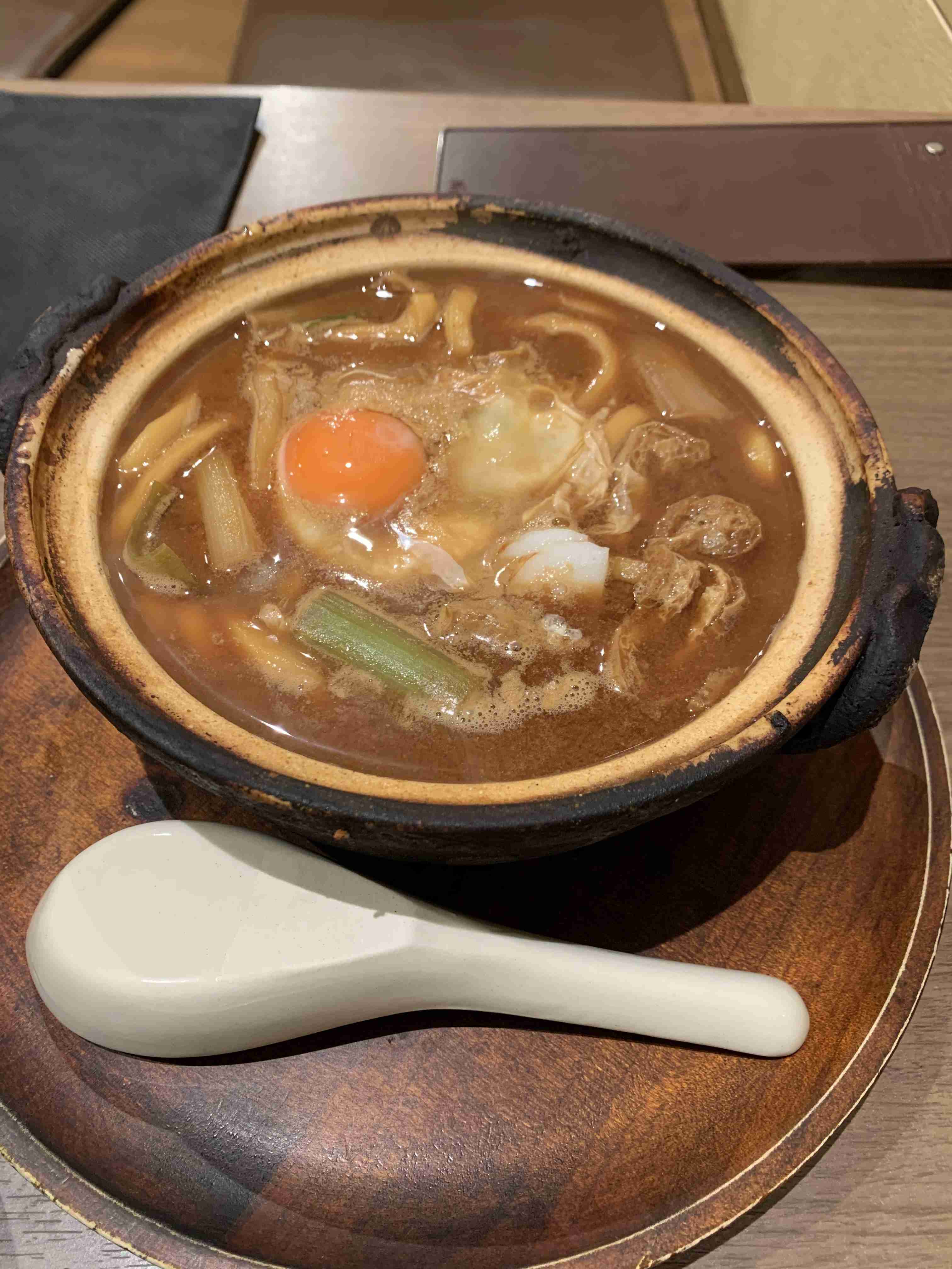 携帯やパソコンにあるご当地グルメの写真が見たい！