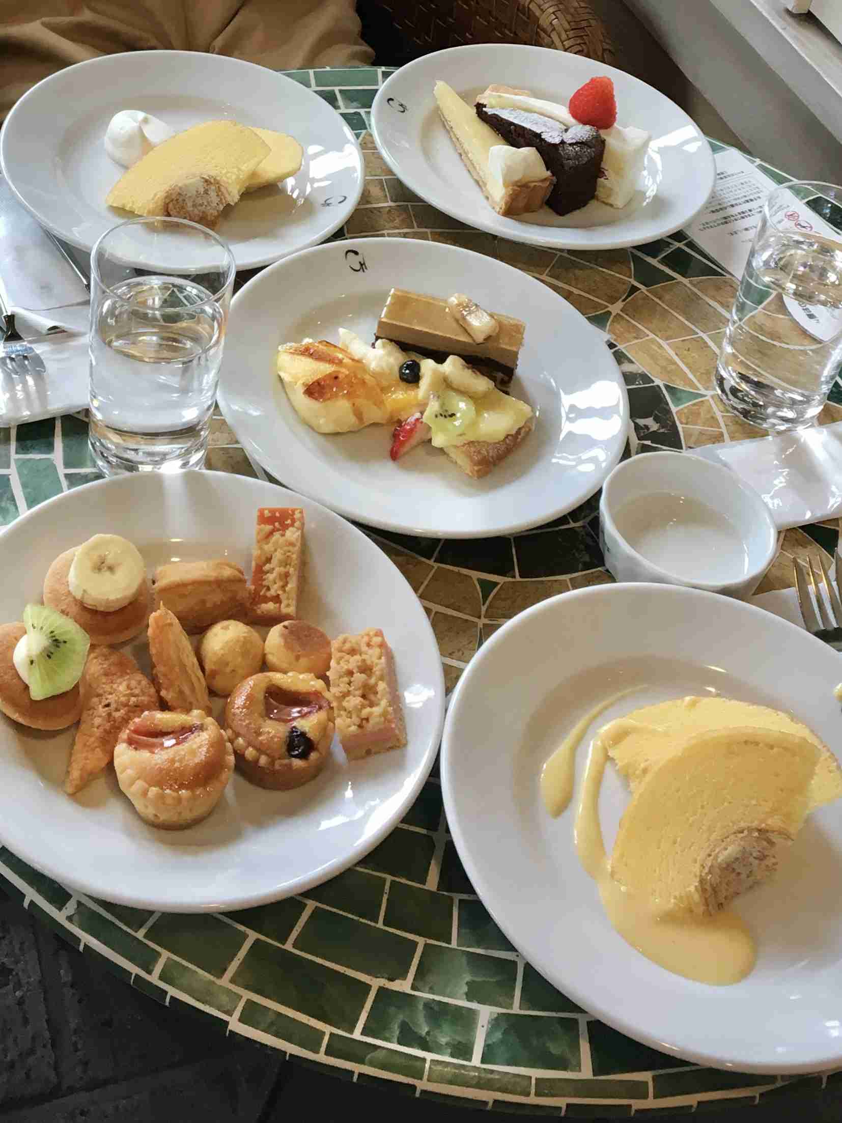 携帯やパソコンにあるご当地グルメの写真が見たい！