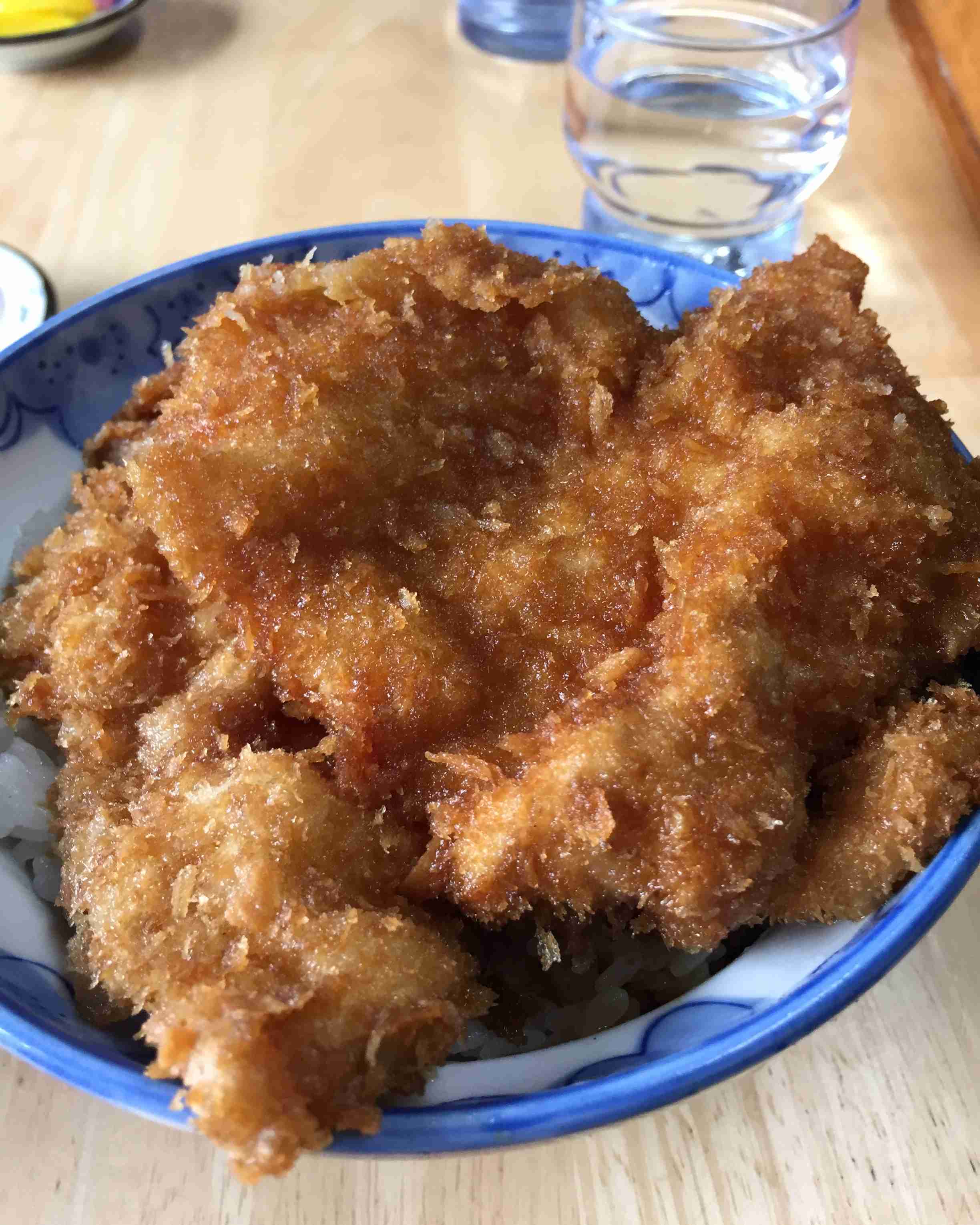 携帯やパソコンにあるご当地グルメの写真が見たい！