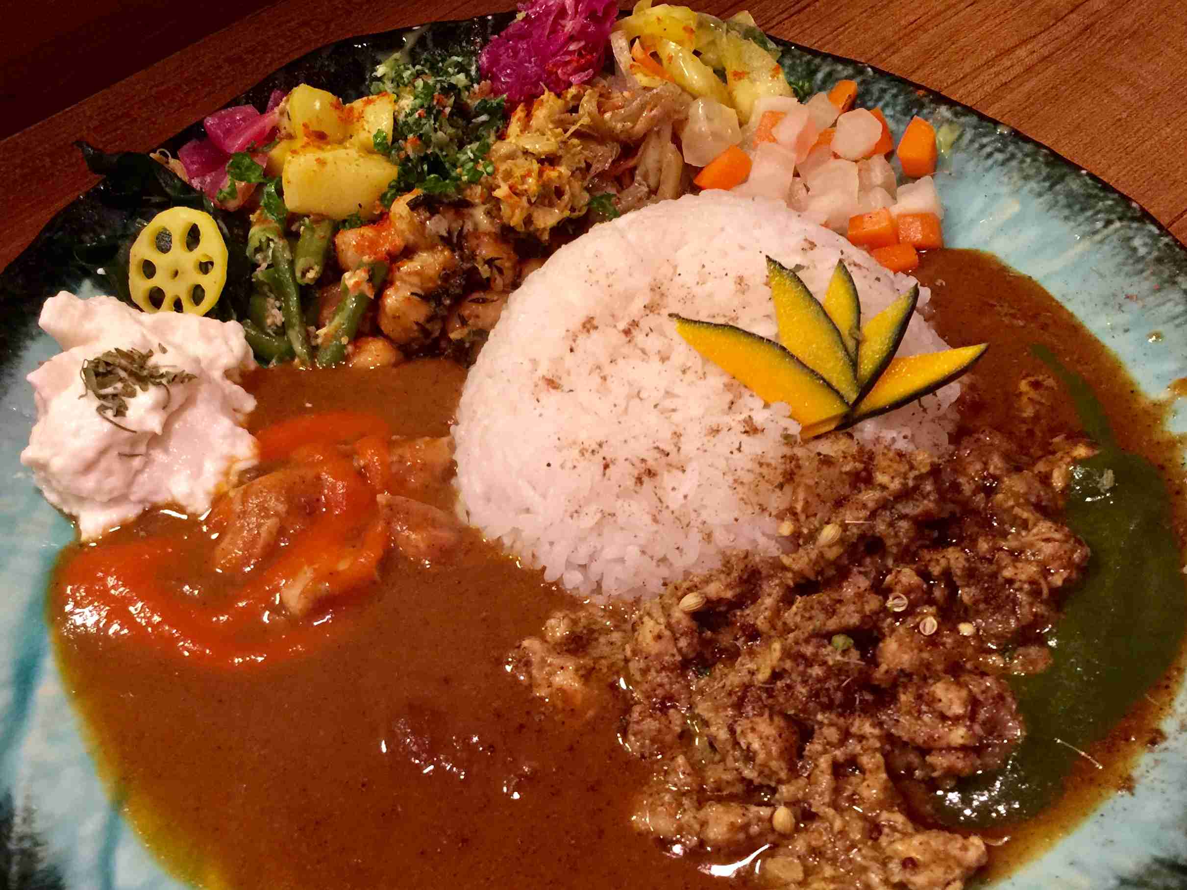 携帯やパソコンにあるご当地グルメの写真が見たい！