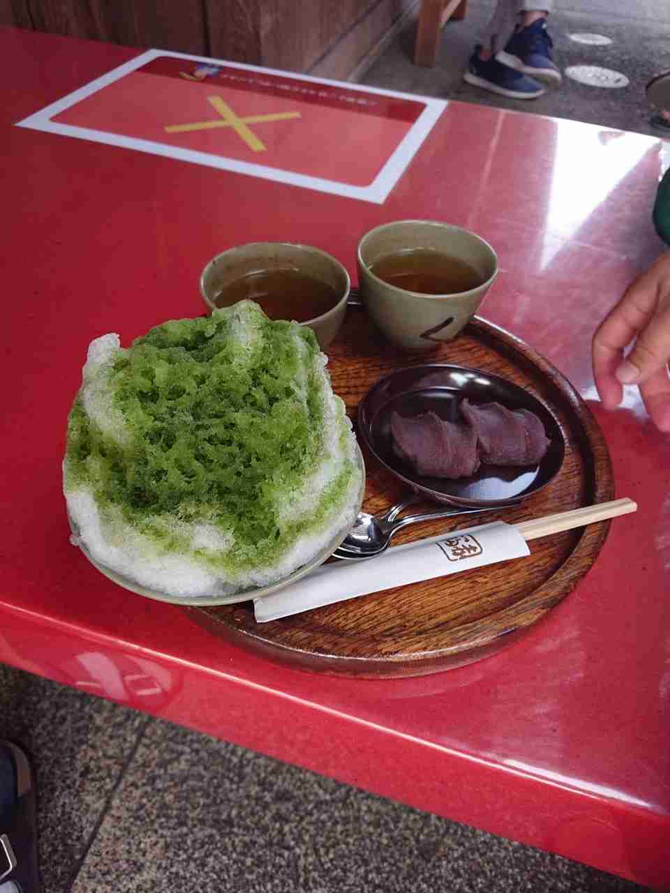 携帯やパソコンにあるご当地グルメの写真が見たい！