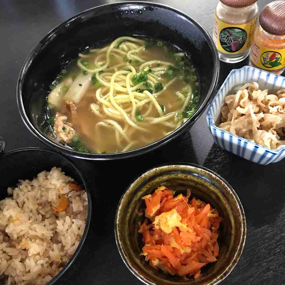 携帯やパソコンにあるご当地グルメの写真が見たい！