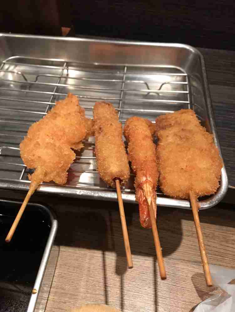 携帯やパソコンにあるご当地グルメの写真が見たい！