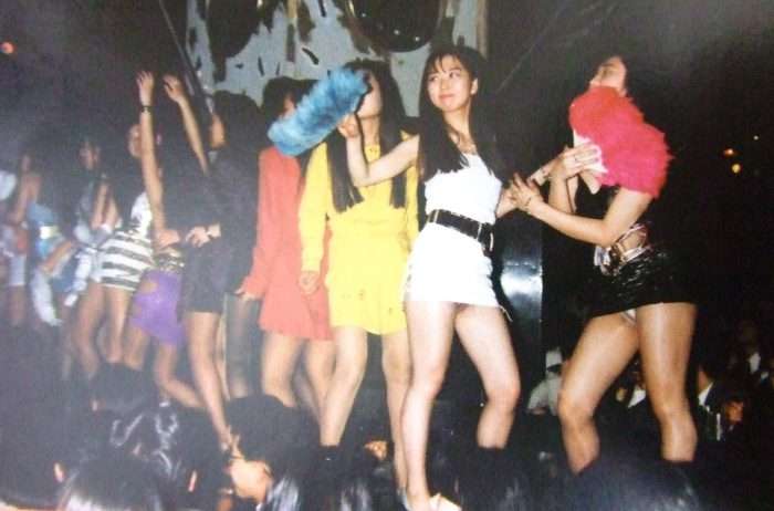 「FBIがあなたを捜査」「娘が白血病に。100万ドル送金して」国際ロマンス詐欺、その甘いささやき