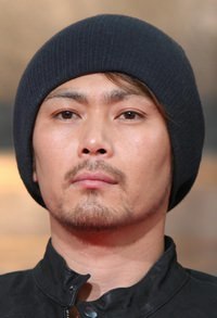 美女と野獣のカップルはいるのに逆がいないのは何故?