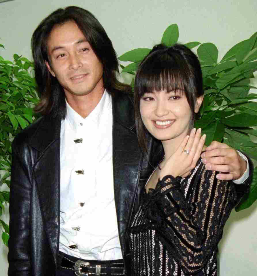 芸能人の結婚会見が見たい!