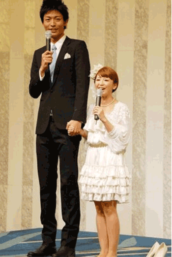 芸能人の結婚会見が見たい!