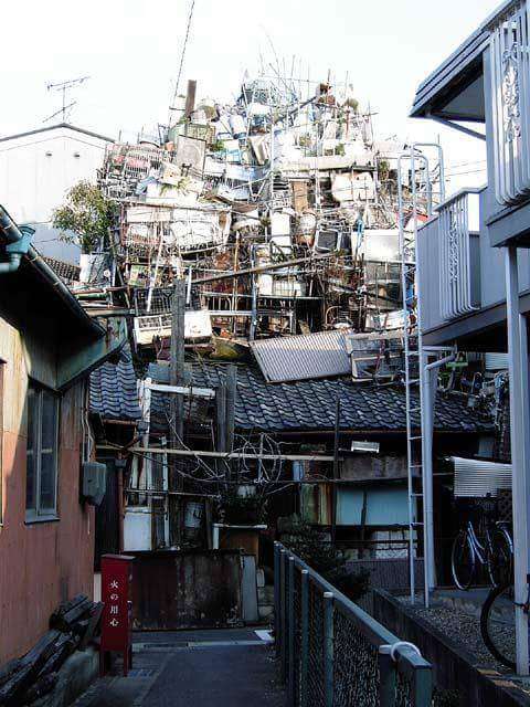 実家が汚い・ボロい・ゴミ屋敷な人