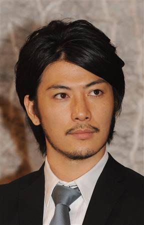 男性芸能人の髭、似合ってたら+ボタンを押すトピPart4