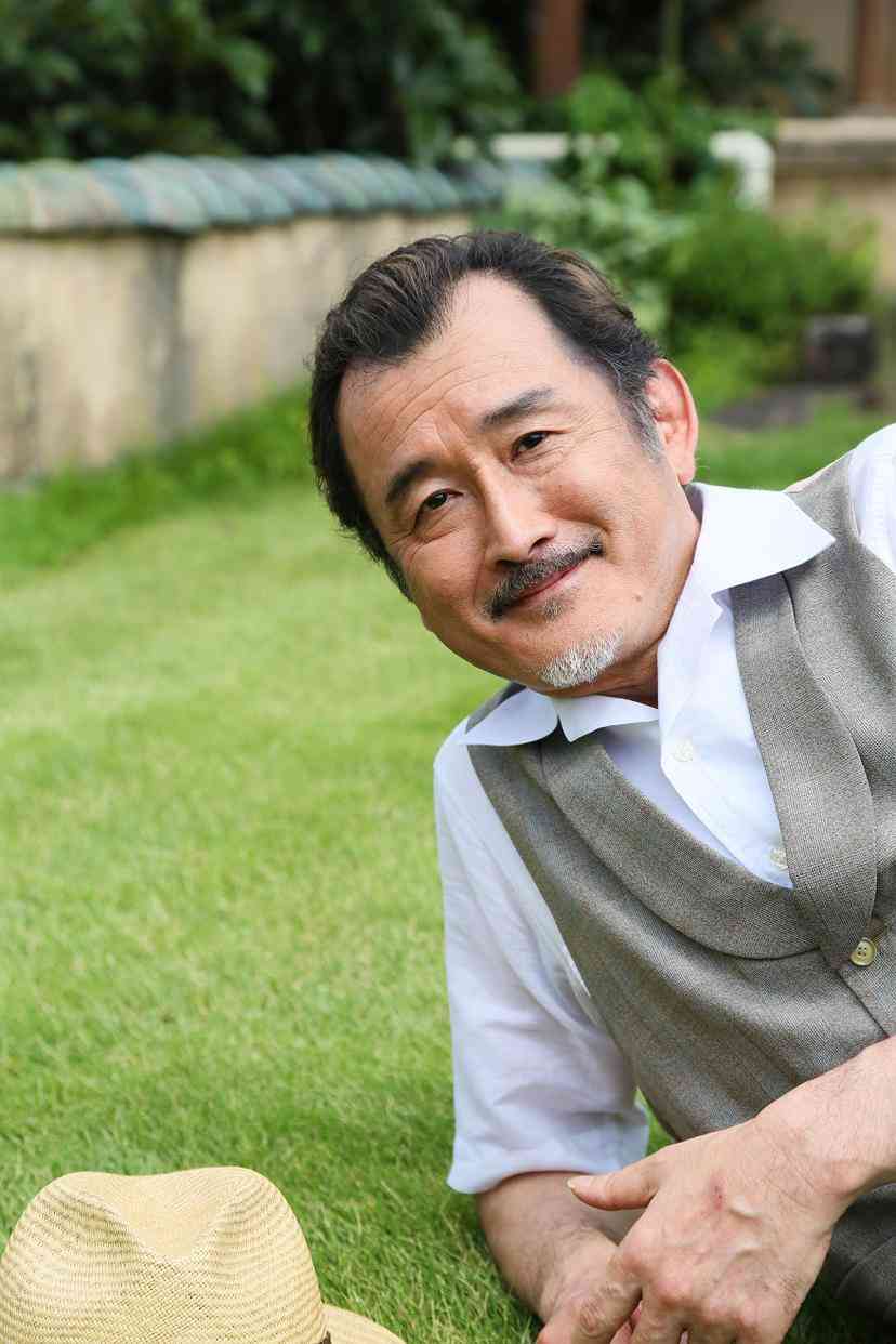 男性芸能人の髭、似合ってたら+ボタンを押すトピPart4