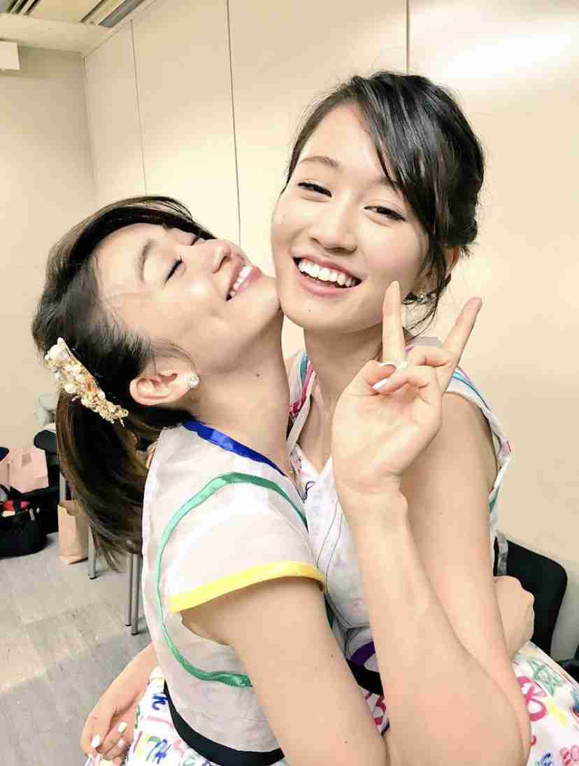 前田敦子「永遠に大好きな方」をしのび、大島優子とのツーショット投稿