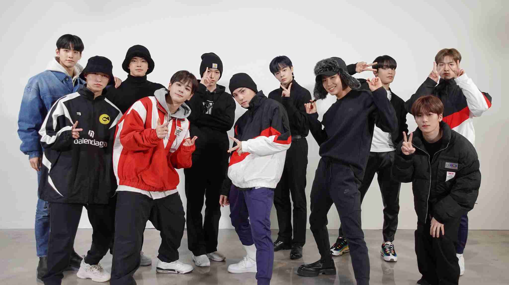 JO1、1st写真集「Progress」即重版決定