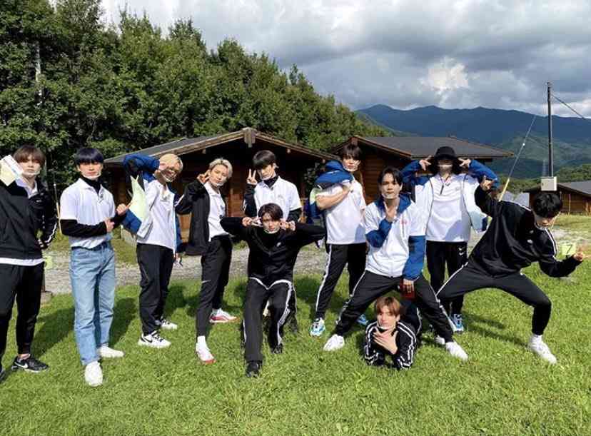 JO1、1st写真集「Progress」即重版決定
