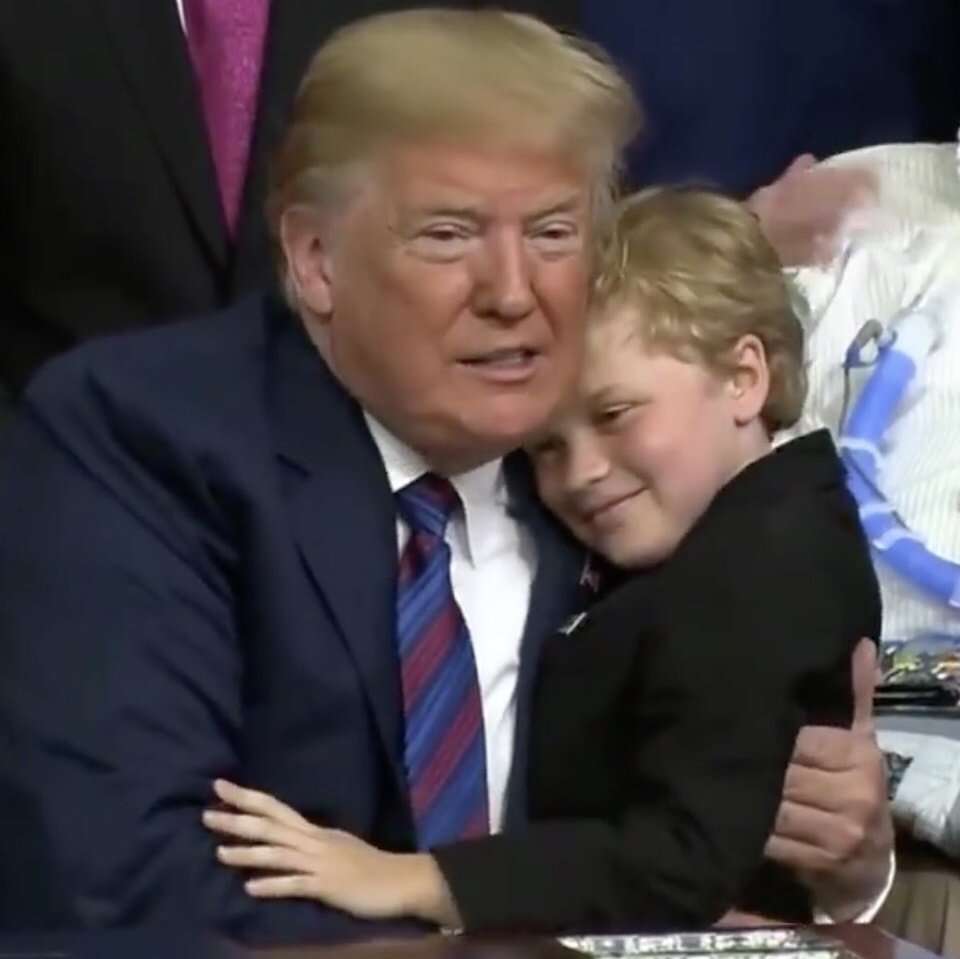 Facebook、音声チャット開発か　「クラブハウス」に類似―米紙報道