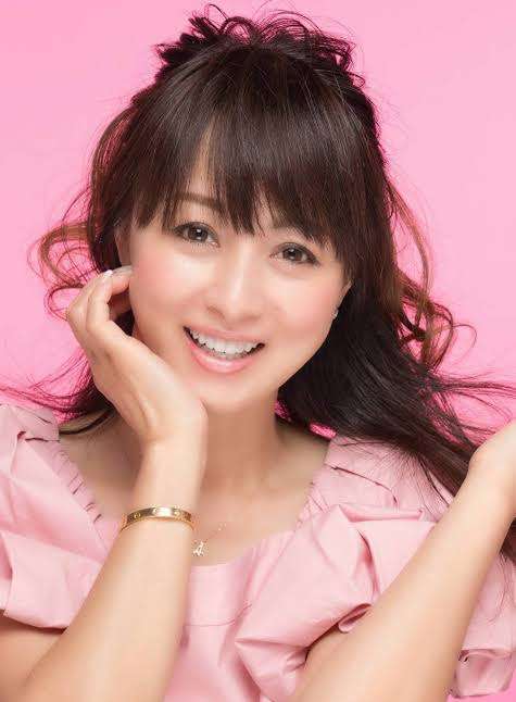 平子理沙“奇跡の50歳”誕生日「信じられない」「永遠ハイティーンのまま」