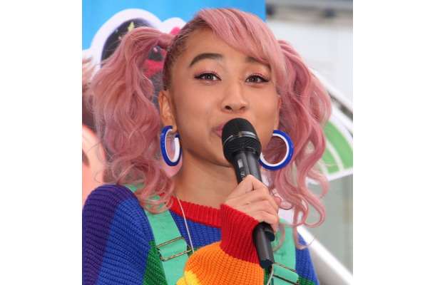 平子理沙“奇跡の50歳”誕生日「信じられない」「永遠ハイティーンのまま」