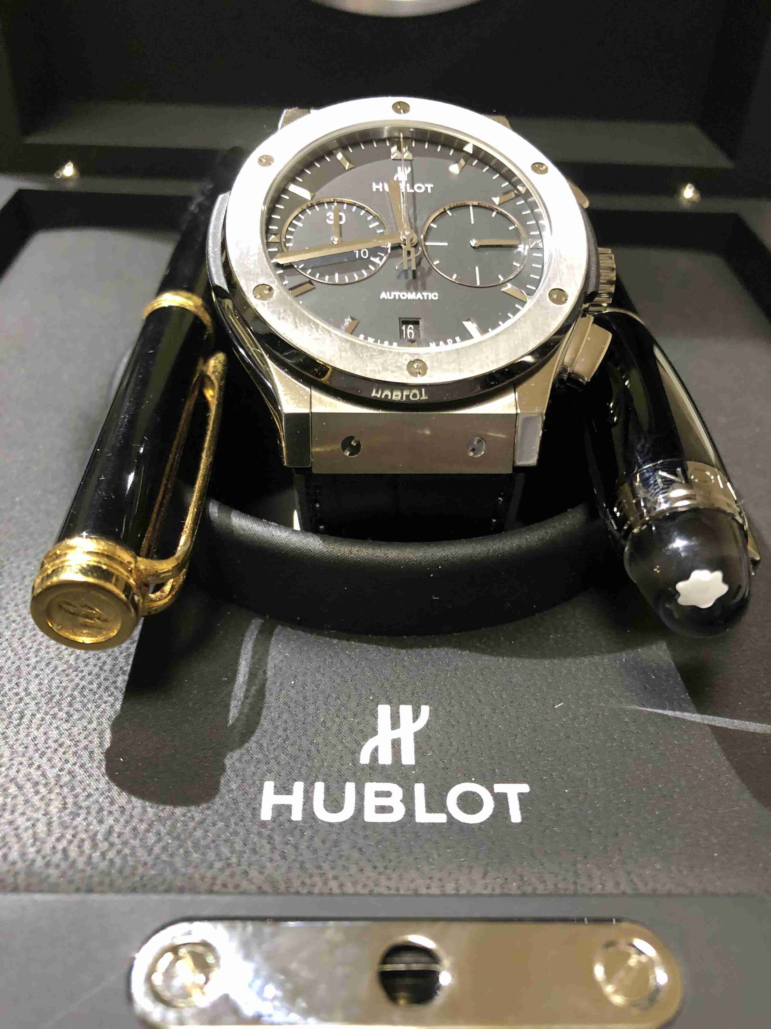 男子高生２人「ロレックス現物見たい」と男性呼び出し、殴って２個奪う…強盗傷害容疑で逮捕