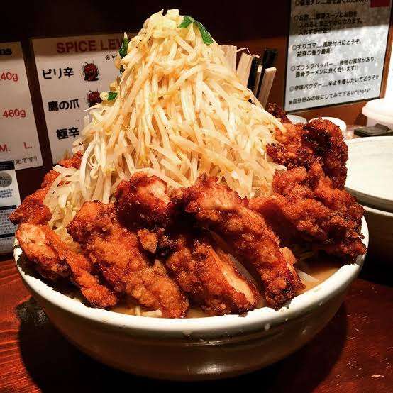 いろんなデカ盛りの写真が見たい！