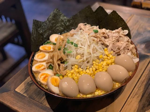いろんなデカ盛りの写真が見たい！