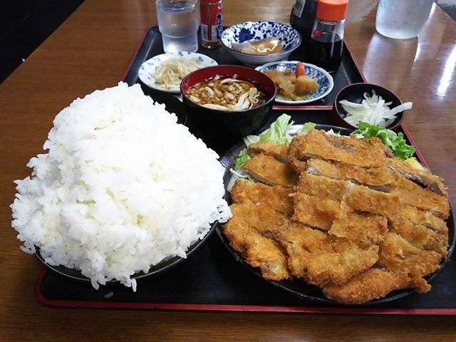 いろんなデカ盛りの写真が見たい！
