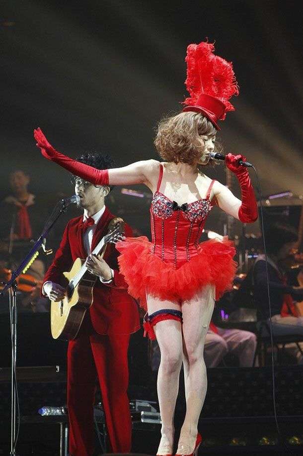 芸能人のライブの衣装画像を貼るトピ