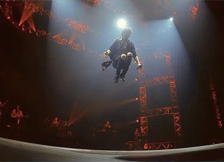 芸能人のライブの衣装画像を貼るトピ
