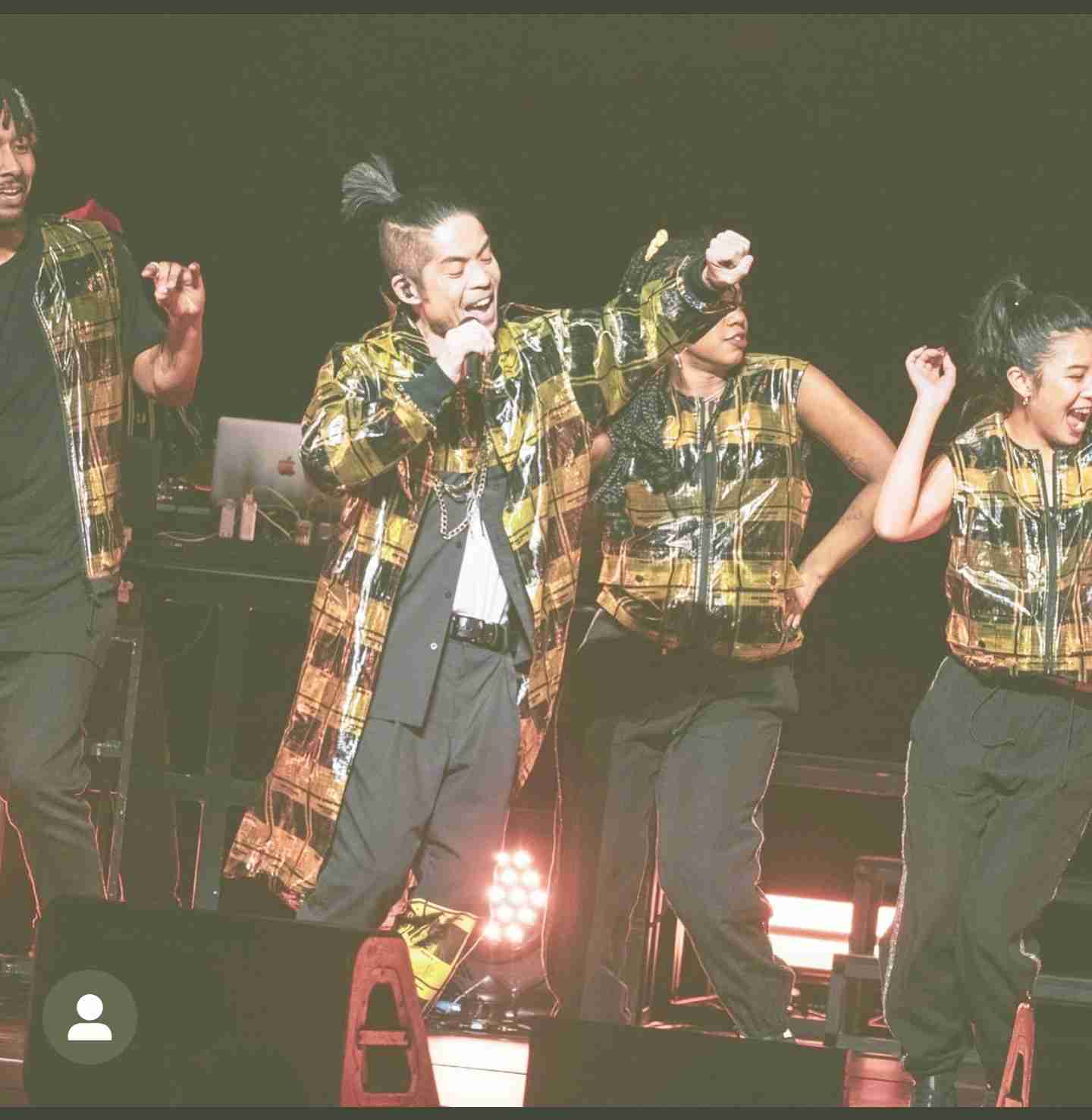 芸能人のライブの衣装画像を貼るトピ