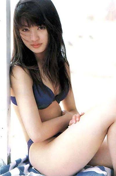 新山千春、20年ぶりの本格グラビアでランジェリー撮影初挑戦「大胆になることを恐れずに」