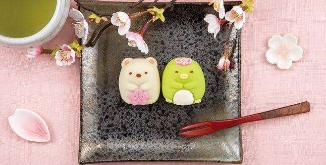 すみっコぐらしの「癒しスイーツ」がファミマに！新商品「もちもちすみっコぐらし焼き　カスタード味」