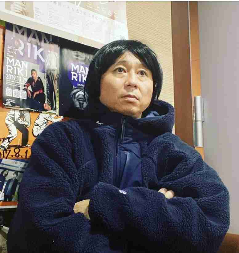有吉弘行「前髪切りすぎ」にフォロワー騒然「ワッキー」「超ぱっつん」「かつらだよね?」