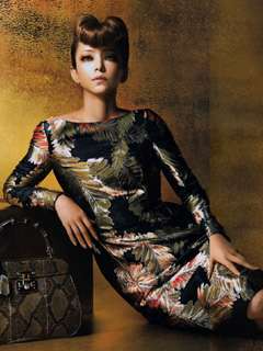 新木優子、モードレトロな髪型を披露!「オードリー・ヘップバーンみたい」「前髪が芸術的」の声