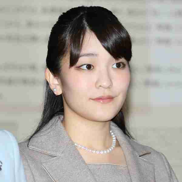 実家がお金持ちの人、両親は何に一番お金を使ってますか？